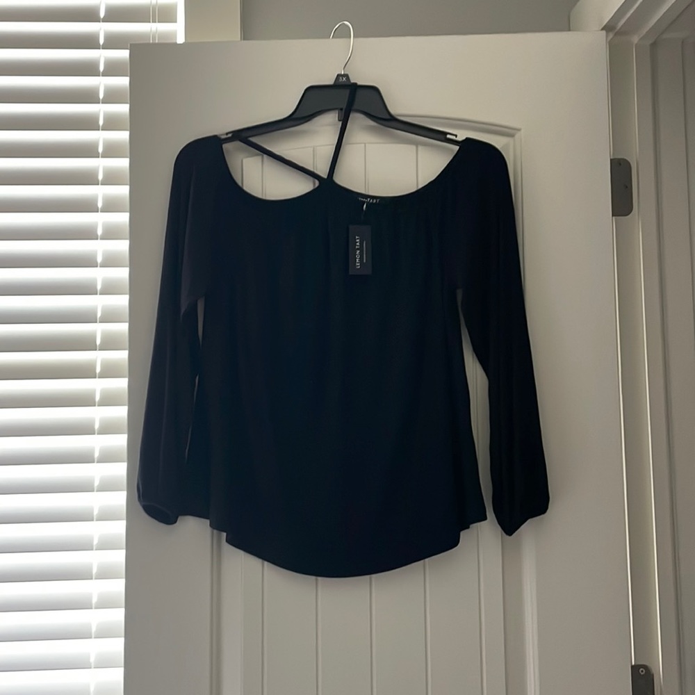 Lemon Tart black king sleeve top NWT size L